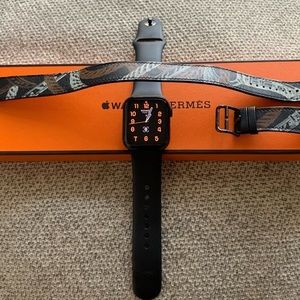 Hermés Series 5 Apple Watch